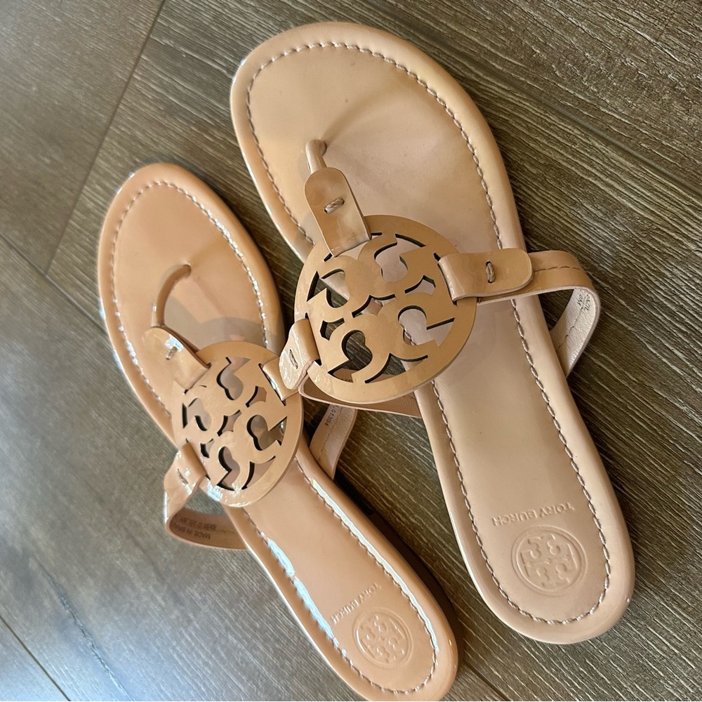 Tory Burch pink nude Leather Sandals
